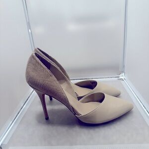 NEW - Tan Heels - Steve Madden